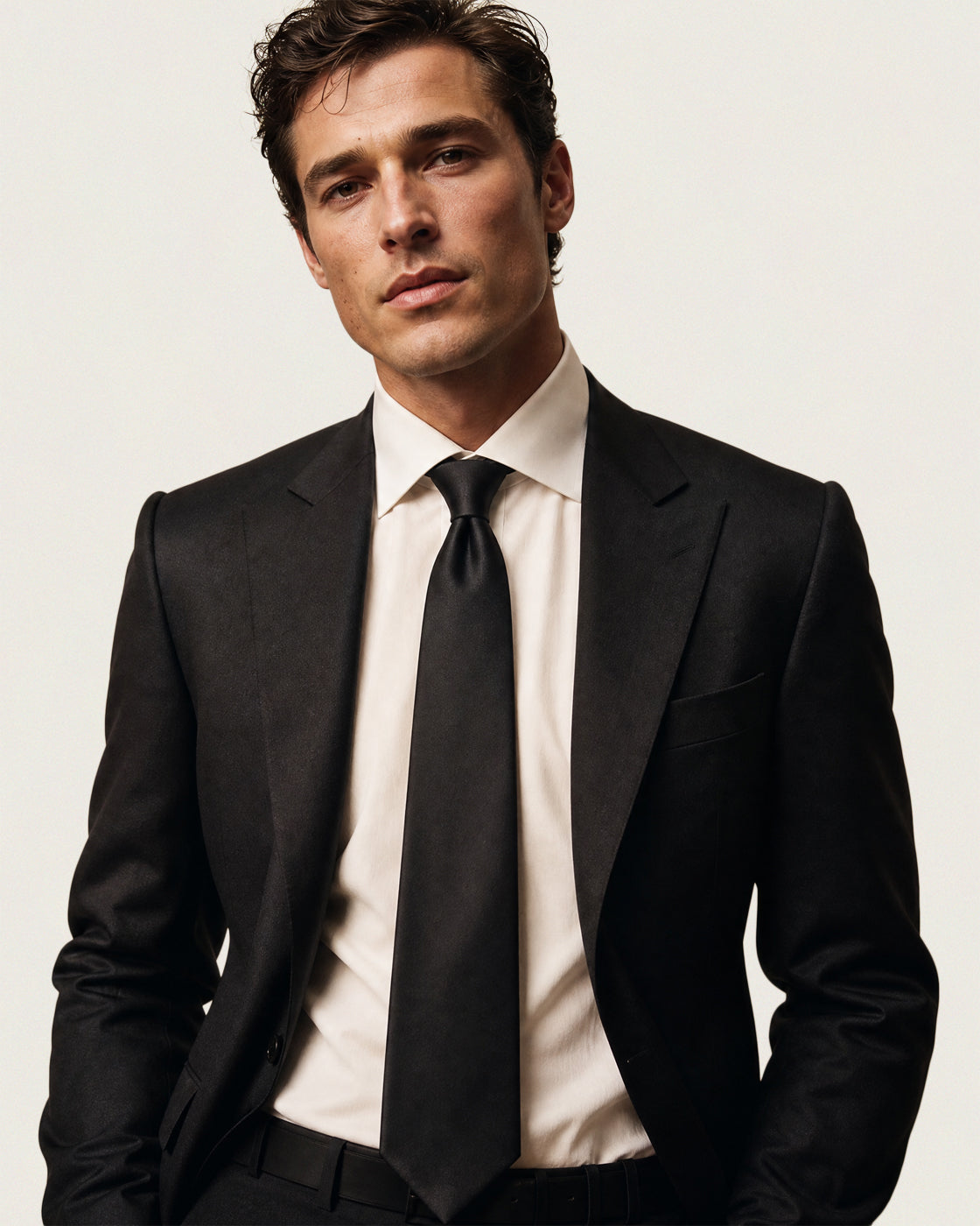 Silk necktie