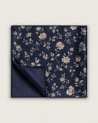 Silk pocket square with pattern