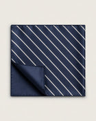 Silk pocket square with pattern